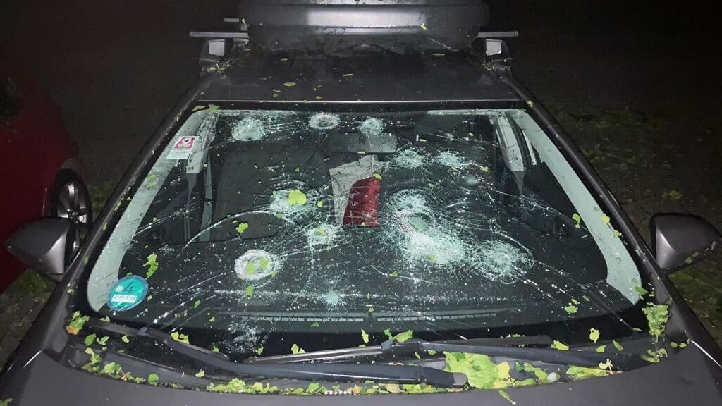 Gevolgen heftige hagelbui op vakantie zijn groot: 'Dacht dat ik wel goed zat met allriskverzekering'