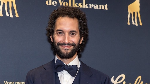 Mocro Maffia-acteur Achmed Akkabi getrouwd en kondigt babynieuws aan
