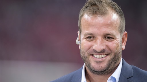 Rafael van der Vaart werkt aan fitheid: 'Als ik al naar eten kijk, word ik dik'