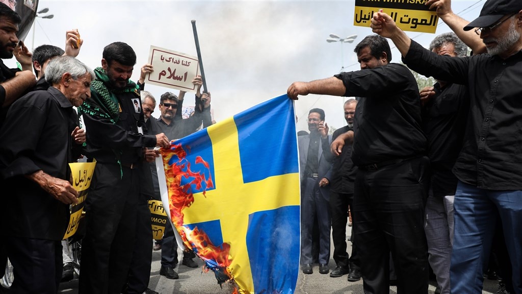 Protesten in Iran tegen de koranverbranding in Zweden.
