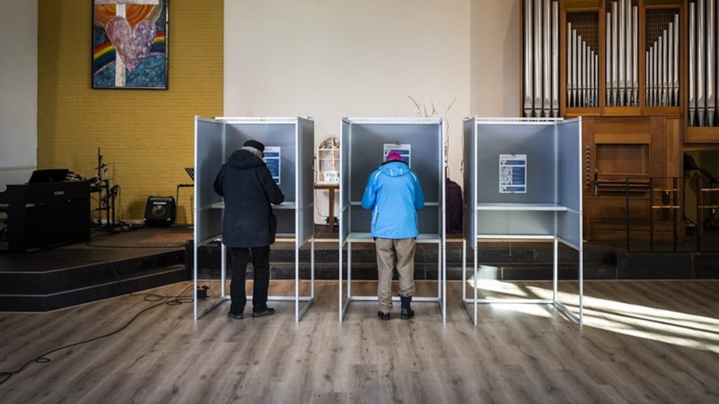 'Met stoom en kokend water' werken partijen aan verkiezingsprogramma's