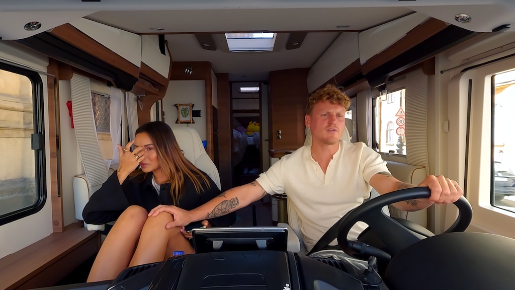 Monica Geuze in tranen door trauma gewapende overval: 'Nog steeds dagelijks invloed'