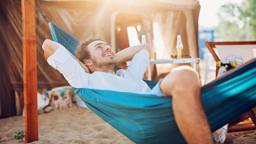 'Onze fitte, knappe buurman toverde ineens een pincet tevoorschijn'