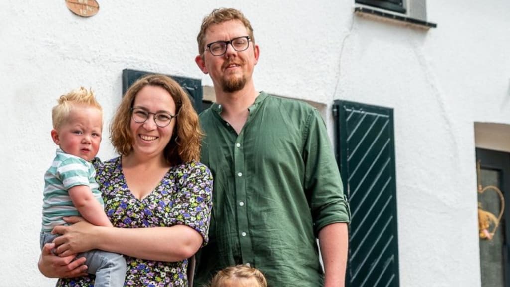 Waar doen ze het van?-gezin moet huis verkopen en intrekken in camper