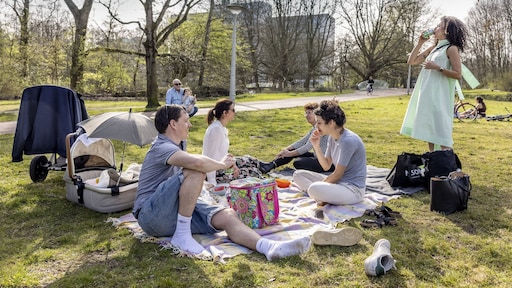 Zonnebrand smeren als je naar het park gaat? 'Zit nog niet goed in ons systeem'