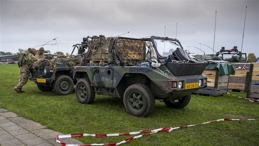 Frans Timmermans voor wettelijk vastleggen NAVO-norm voor defensie