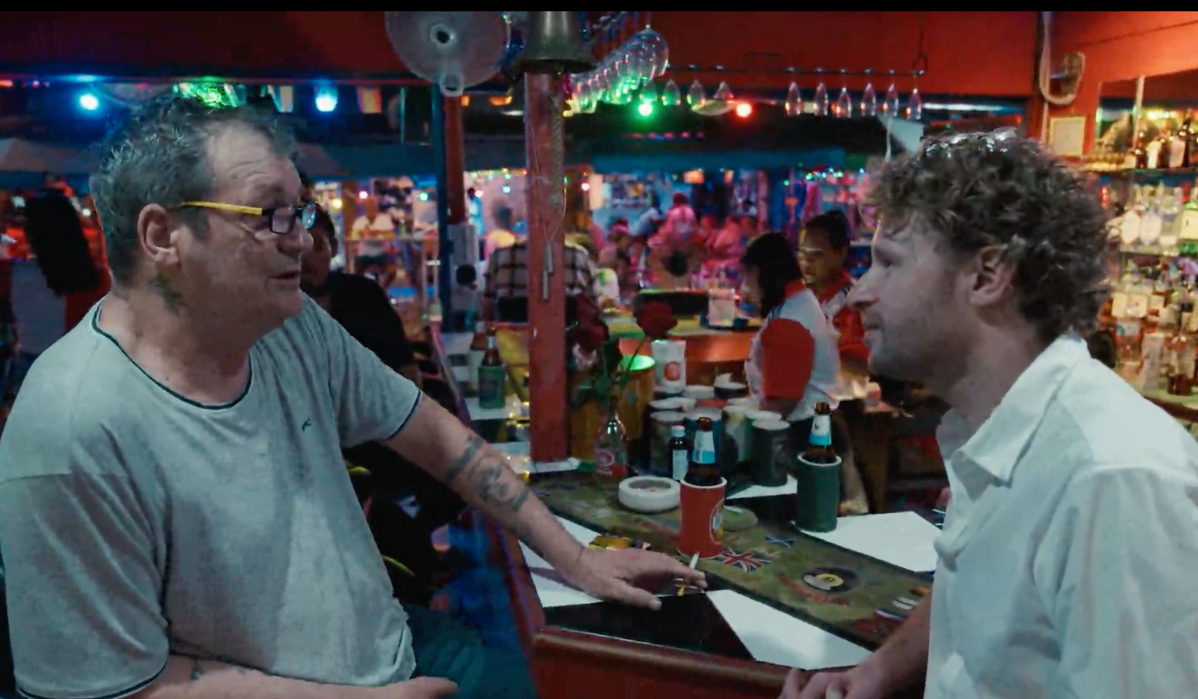 Ewout Genemans schrikt van 'vrouwen walhalla' in Thailand