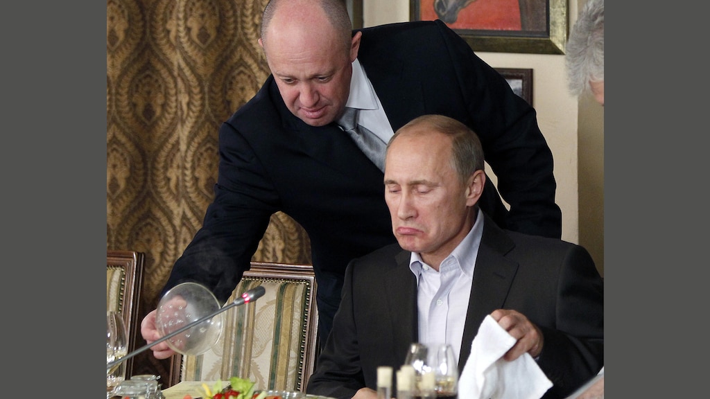 Jevgeni Prigozjin serveert diner aan president Poetin