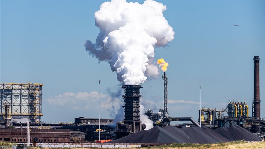 Omwonenden Tata Steel starten massaclaim tegen vervuilende staalfabriek
