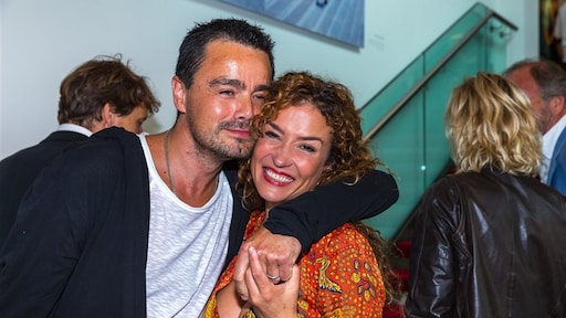 Dinand Woesthoff steekt Katja Schuurman hart onder de riem