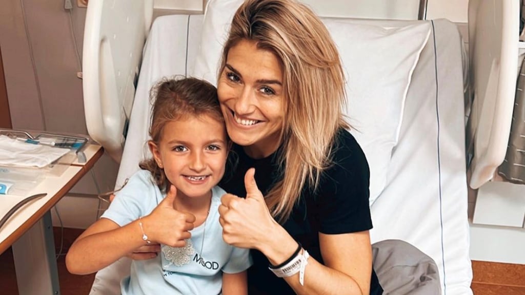 Zoet: Estavana Polman krijgt hulp van dochter bij revalidatie