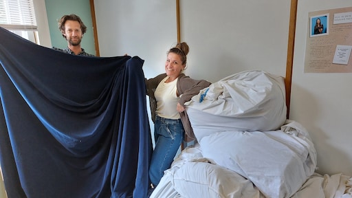 700 meter gordijnen van Rijksmuseum naar Amsterdamse minima