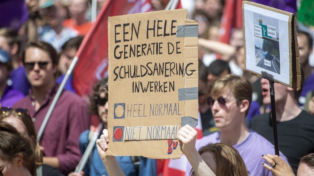 Basisbeurs is terug, meer studenten dan verwacht melden zich ervoor aan