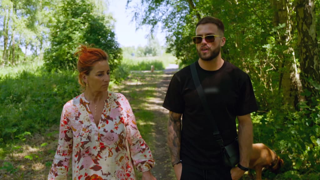 Moeder Donny Roelvink opgelucht na controle in ziekenhuis