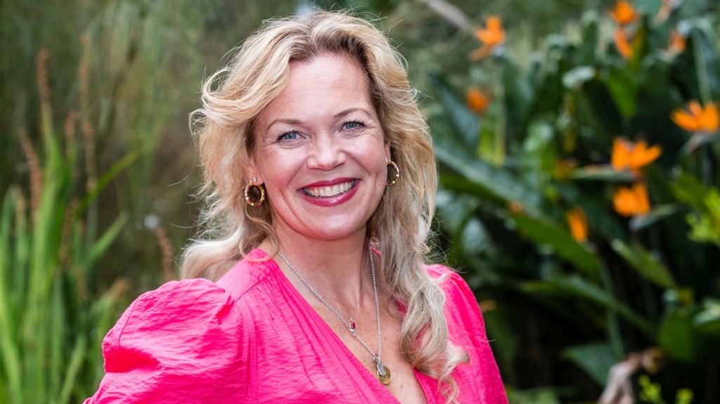 Roos Schlikker plant boom voor levenloos geboren dochter