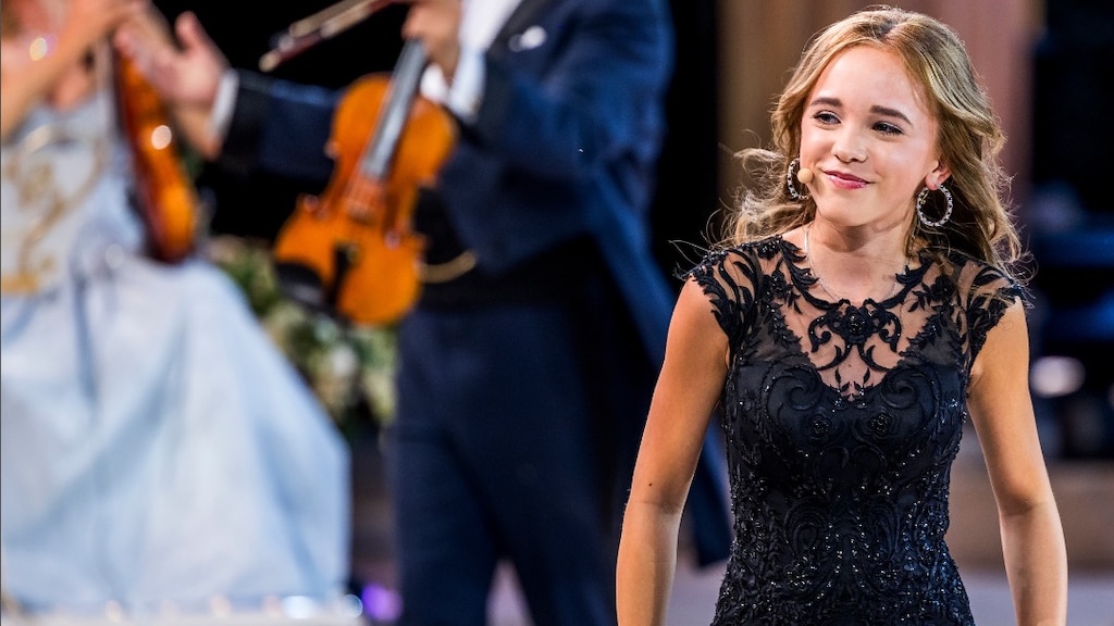 Op het podium is Emma vrij