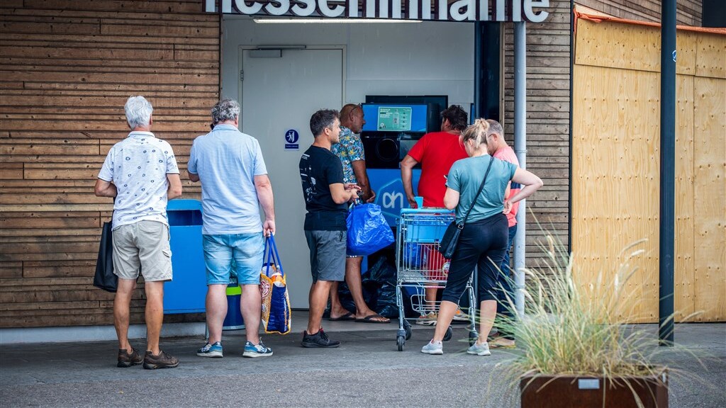 Inleveren statiegeldflesjes en -blikjes vaak niet mogelijk: 'Het moet beter'