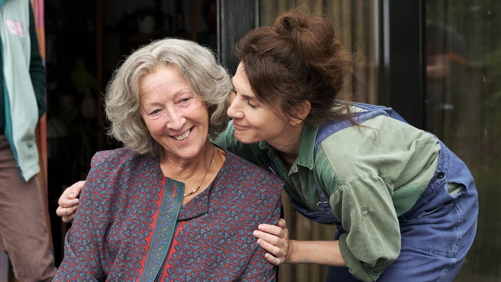 Maud & Babs vanaf november te zien bij Omroep MAX