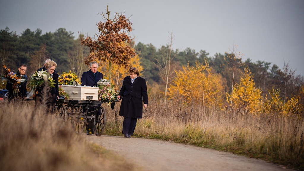 Natuurbegraafplaatsen steeds populairder: 'Wil opgaan in de natuur'