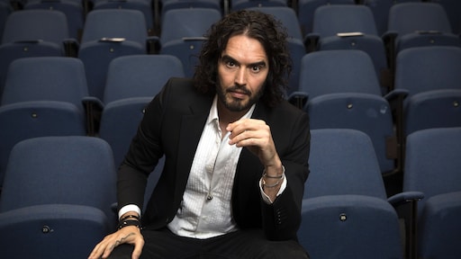 Wat is er toch precies allemaal aan de hand rond Russell Brand?