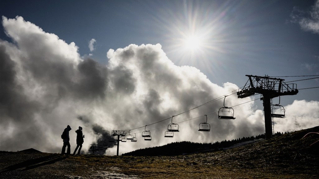 Frans skigebied voor altijd dicht: 'Stenen maar geen sneeuw op piste'