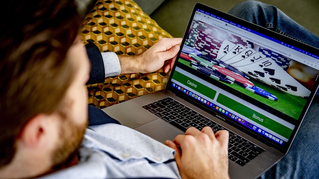 Online gokkers nu beter beschermd? Welnee, 'legalisering was desastreus'