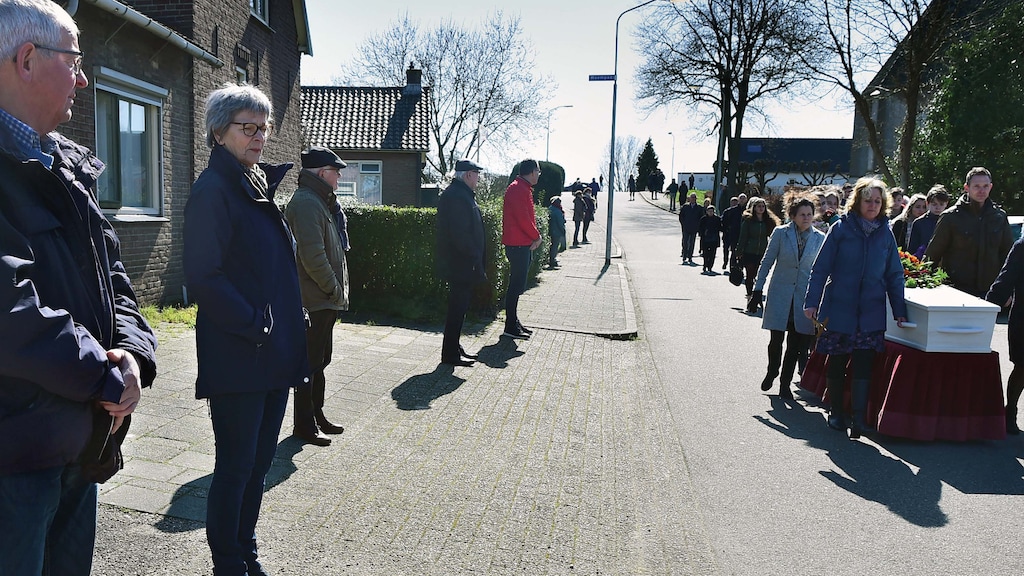 Mien krijgt de laatste eer.