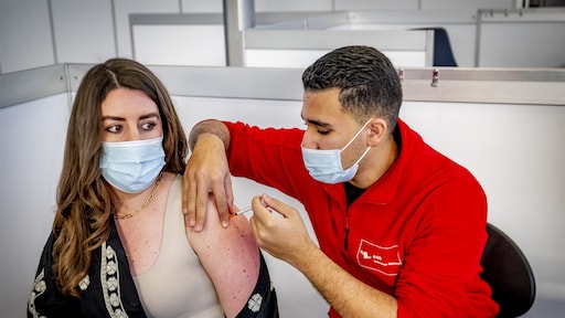 Nieuwe prikronde tegen corona begint, maar lang niet iedereen gaat meer