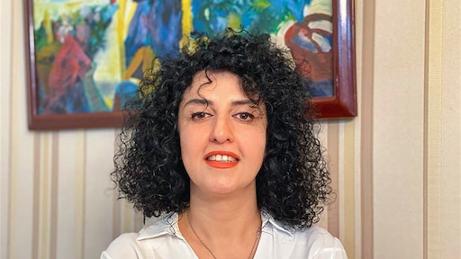 Narges Mohammadi wint Nobelprijs voor de Vrede voor strijd vrouwenrechten in Iran