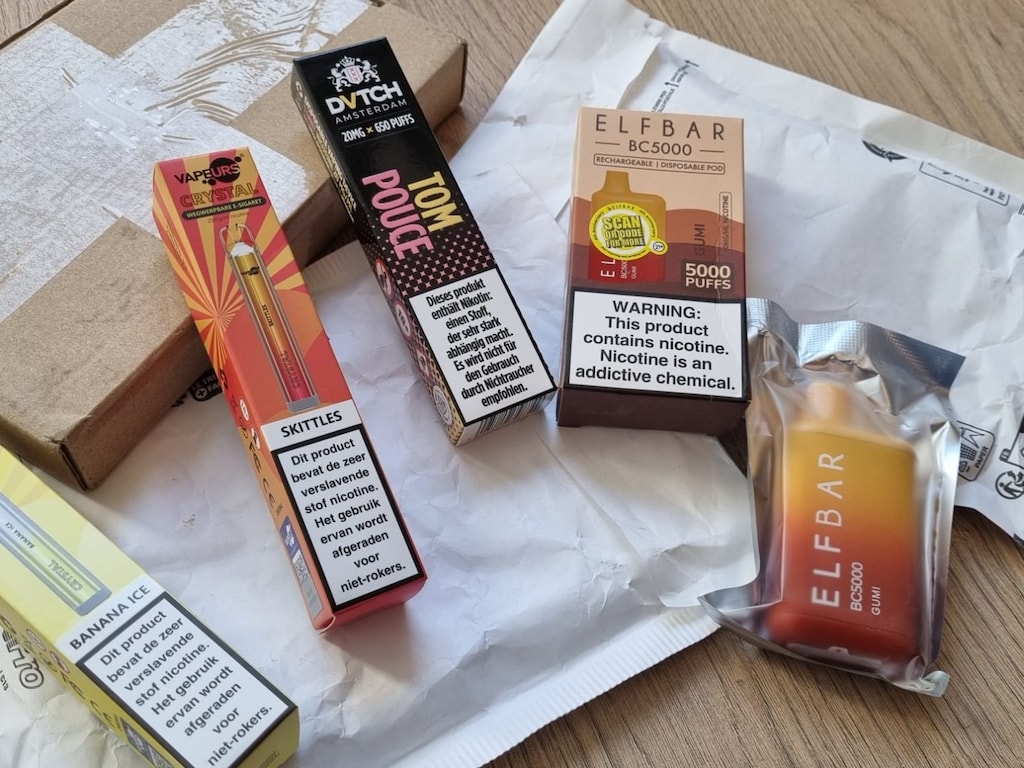 Online verkoop vapes verboden, maar bestellen is kinderlijk eenvoudig Online verkoop vapes verboden, maar bestellen is kinderlijk eenvoudig