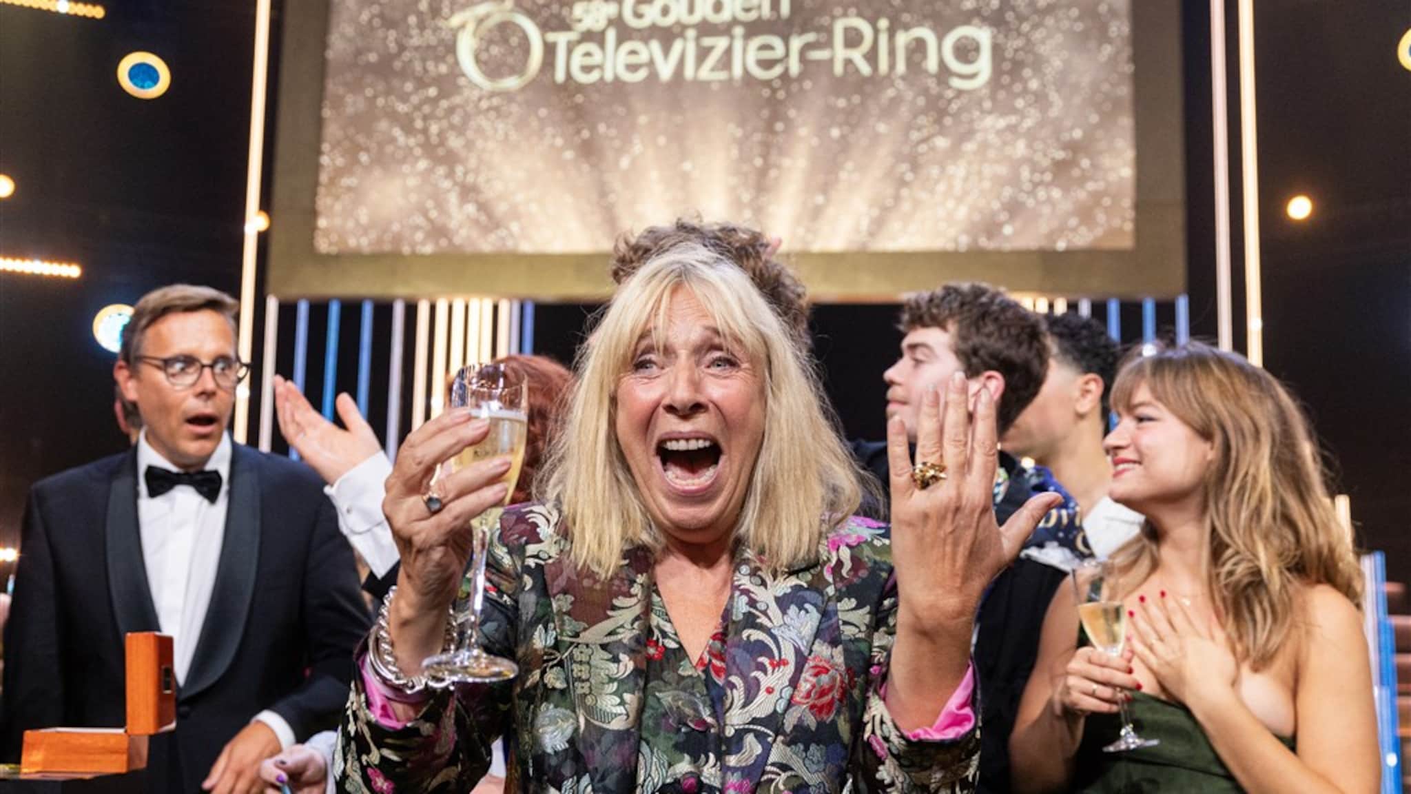 Gouden TelevizierRing 2023 gaat naar Oogappels RTL Boulevard RTL.nl Gouden TelevizierRing 2023 gaat naar Oogappels RTL Boulevard RTL.nl