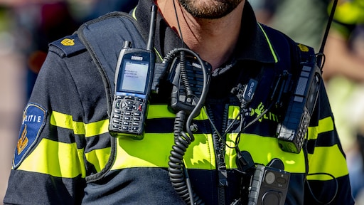 Politie is ruim 2200 portofoons kwijt: 'Beheer is een puinhoop'
