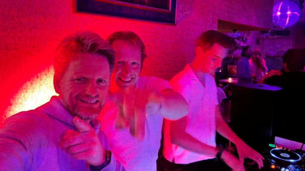 Prins Floris en prins Pieter-Christiaan genieten van Amsterdam Dance Event