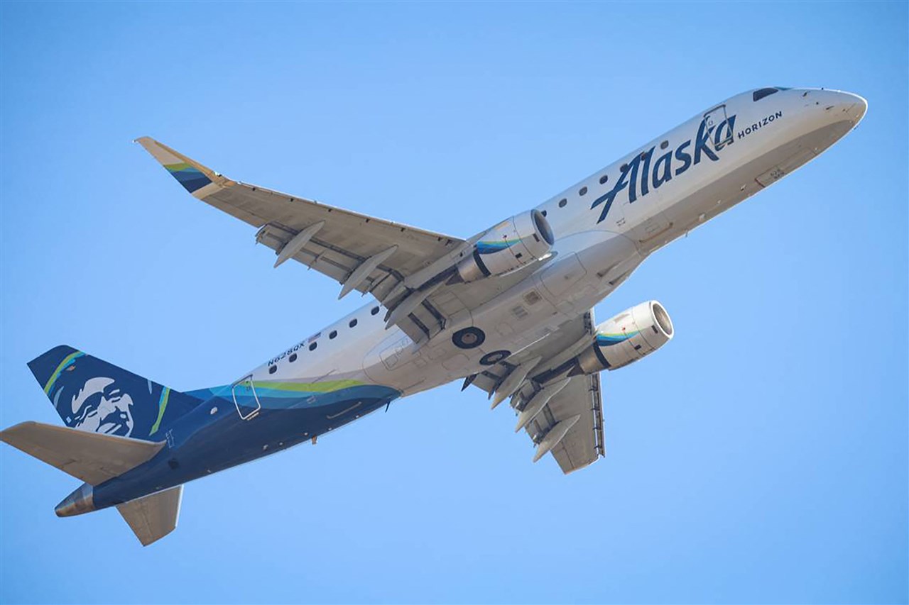 Amerikaanse piloot wil vliegtuig laten crashen, aanklacht: 83 moordpogingen