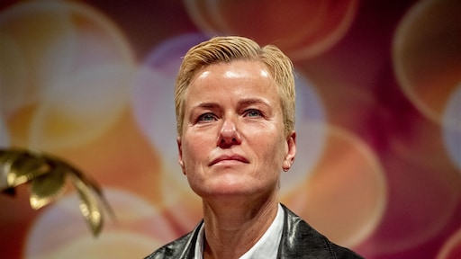 Ellie Lust trots op BN'er-zege bij Groot Dictee der Nederlandse Taal