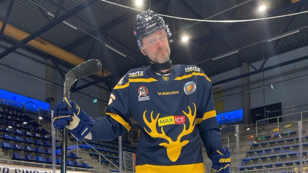 Engelse ijshockeyers dragen voortaan nekband: 'Ook in Nederland invoeren'