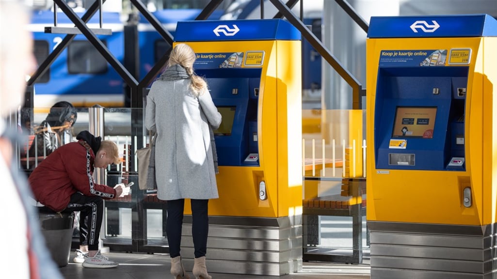 NS-baas Wouter Koolmees: spitsheffing in de trein is van de baan