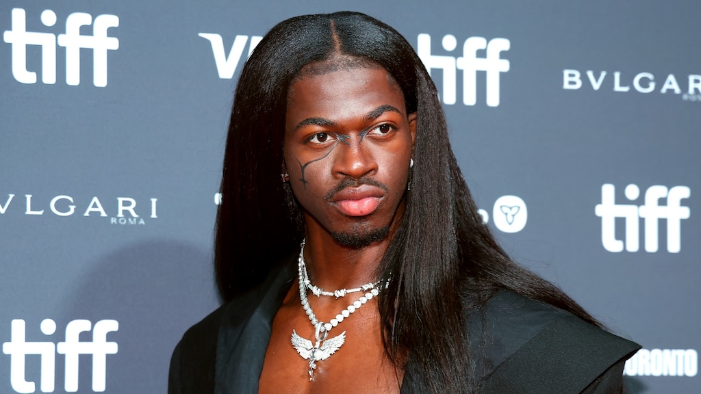 Lil Nas X knapt weer op na gezichtsverlamming: 'Gaat veel beter'