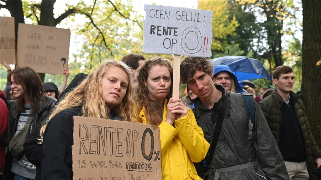 Minister Dijkgraaf: bevriezen studierente volgend jaar nog niet mogelijk