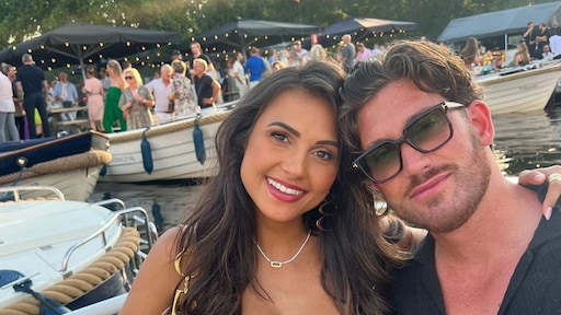 Niek en Joan ouders geworden van eerste kindje: 'Mooiste cadeau'