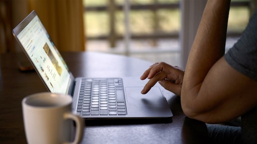 Helft werknemers eist het recht om thuis te werken bij een nieuwe baan