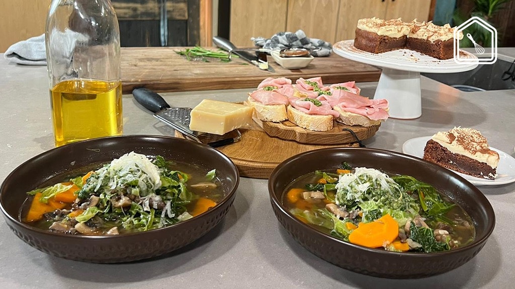 Minestrone met groene kool, pesto en ricotta én een chocoladekastanjetaart