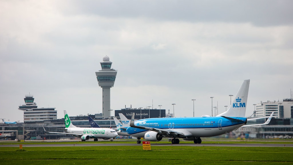 Vliegruzie tussen VS en Nederland: Amerikaanse maatschappij woedend op Schiphol