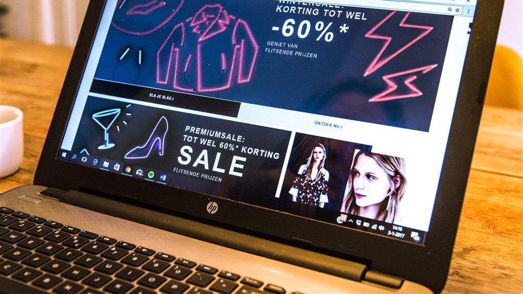 Consumentenwaakhond gaat webwinkels beboeten om nepkortingen