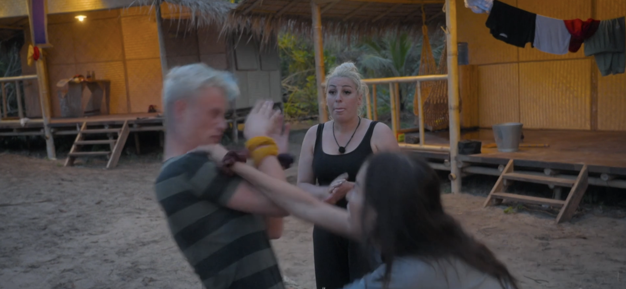 Sharon Ipema weggestuurd uit Good Luck Guys na agressief gedrag