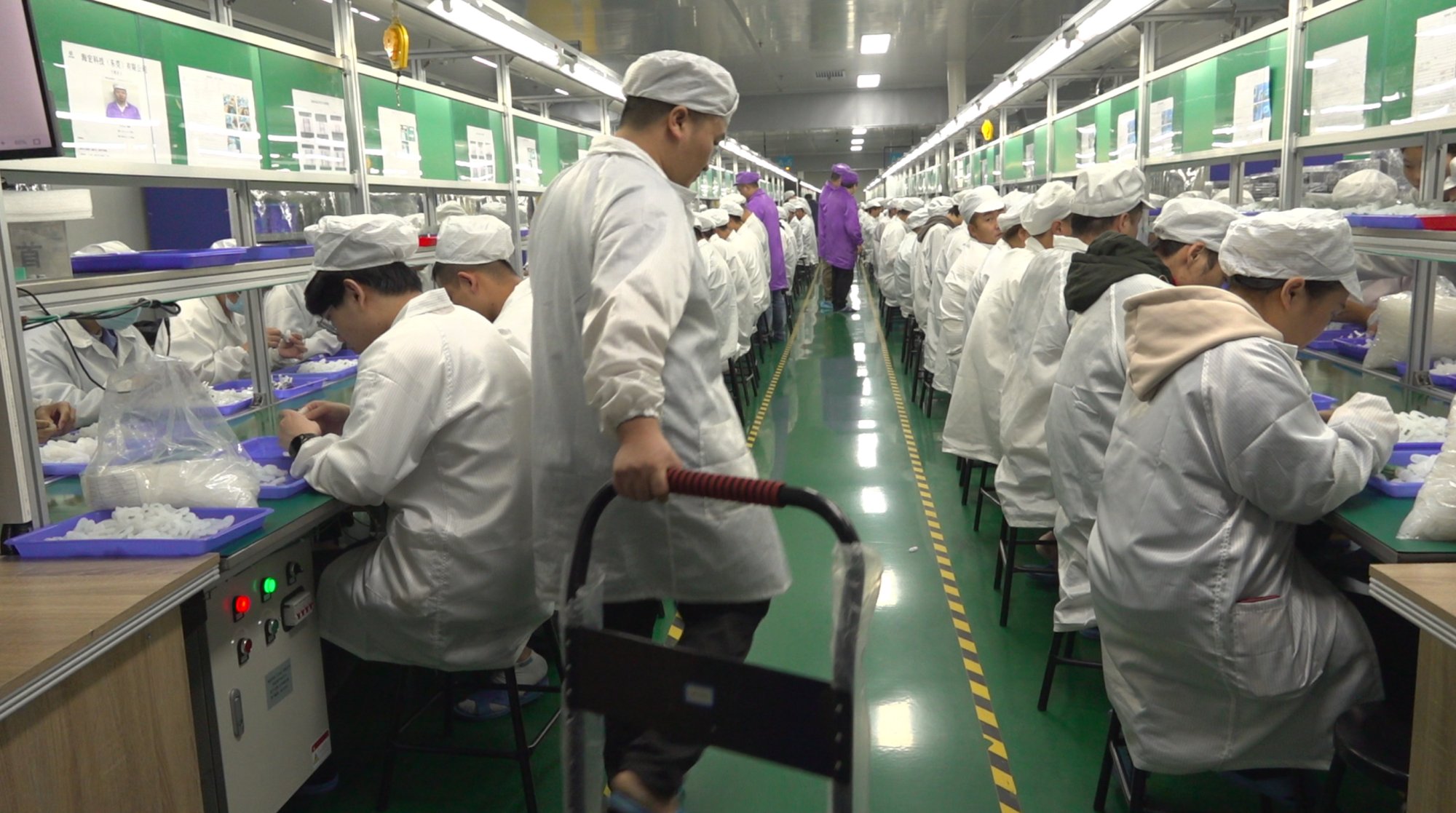 Rondleiding in de vape-hoofdstad van de wereld: 'Als Nederland ze niet meer wil, verkopen we ze ergens anders'