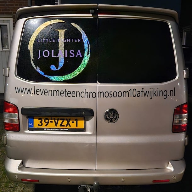 De bus van Jolaisa kan niet omgebouwd worden tot rolstoelbus.