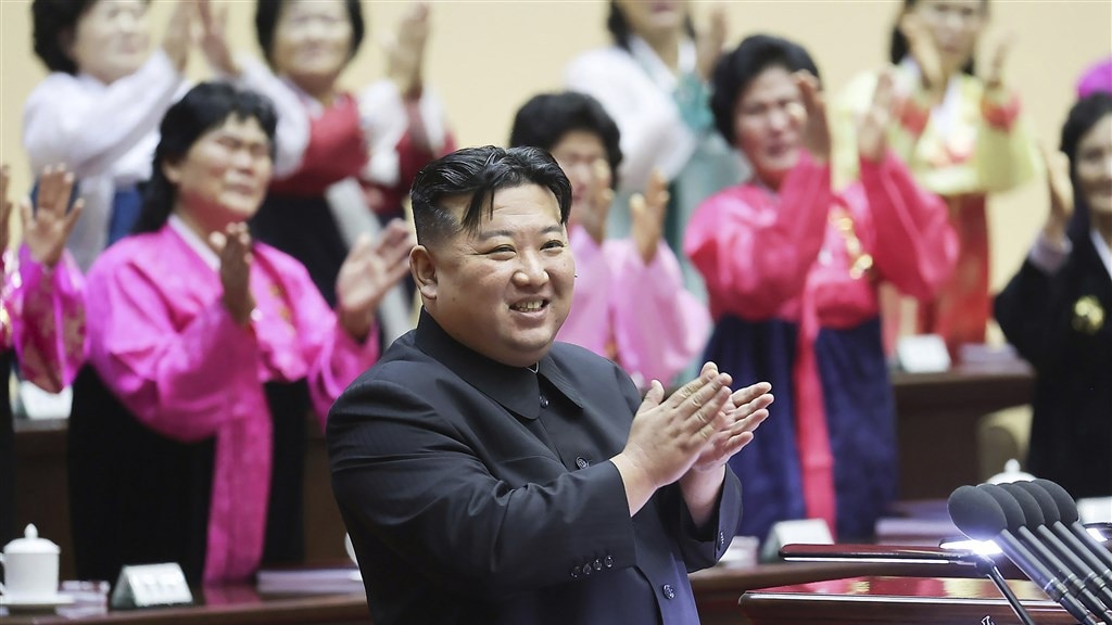 Noord-Koreaanse vrouwen moeten meer kinderen krijgen, vindt leider Kim Jong-un