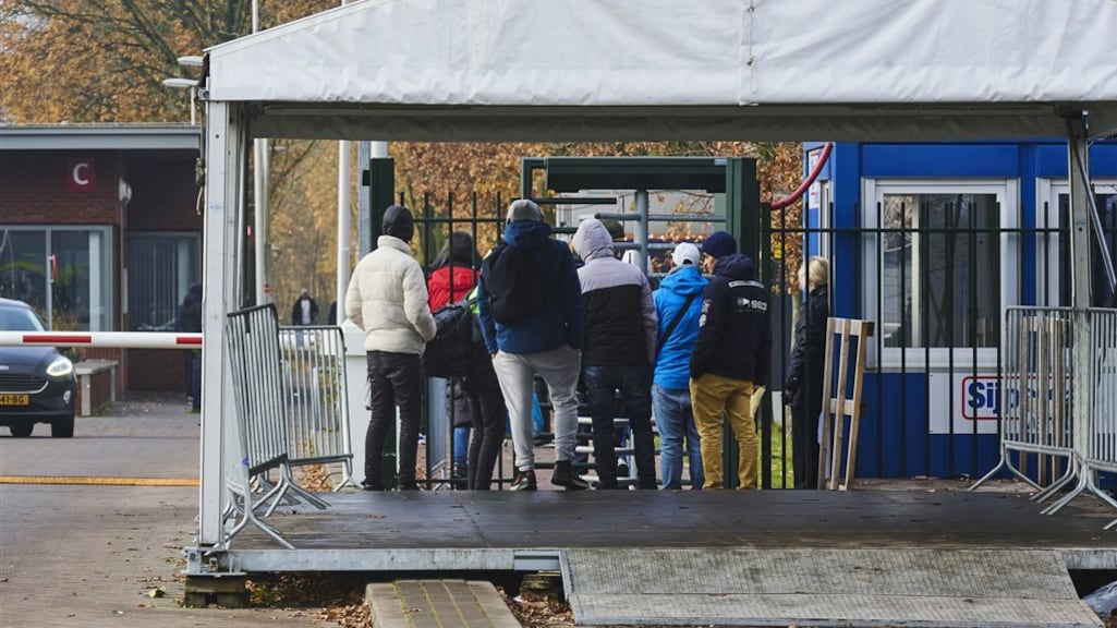 Aantal incidenten azc Ter Apel groeit met de dag, meldt inspectie: 'Situatie onhoudbaar'