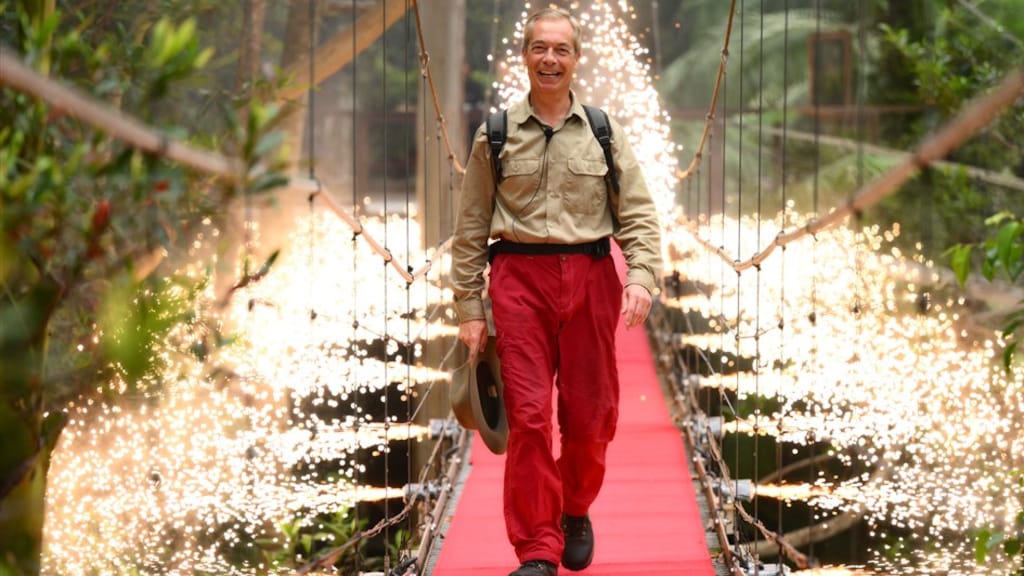 Brexitkoning Nigel Farage hint op comeback politiek na terugkeer uit jungle